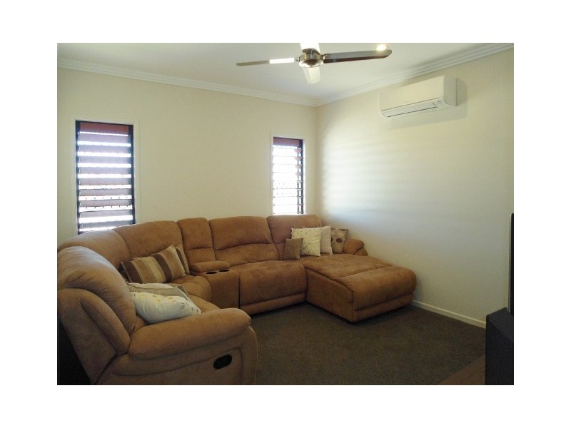 10 LITTABELLA PLACE, Bushland Beach QLD 4818