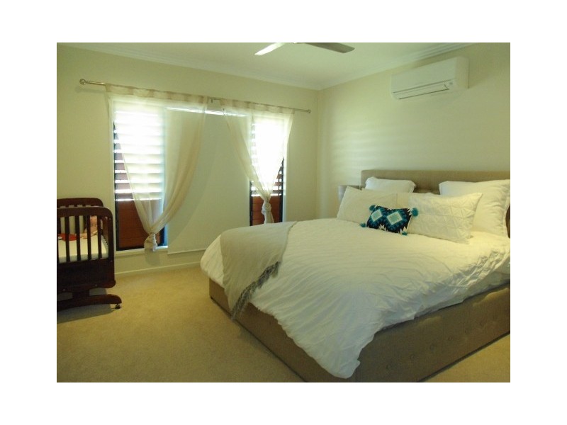 10 LITTABELLA PLACE, Bushland Beach QLD 4818