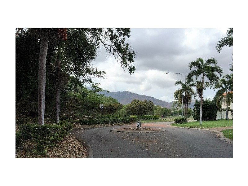 4 MEADOWBROOK DRIVE, Aitkenvale QLD 4814