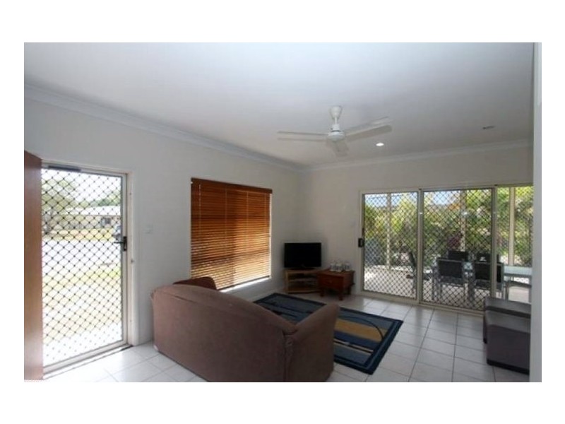 8 TURNBERRY COURT, Balgal Beach QLD 4816