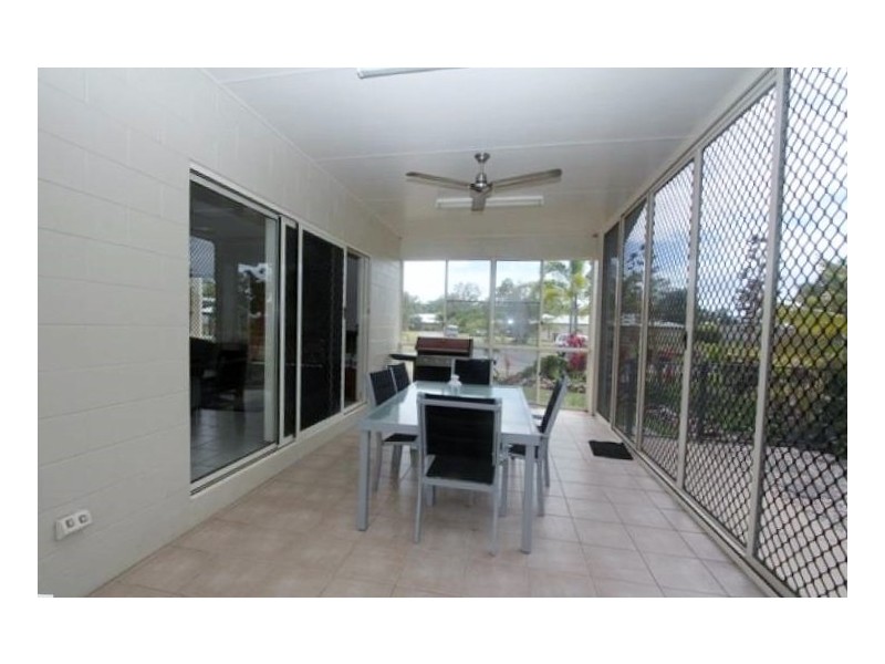 8 TURNBERRY COURT, Balgal Beach QLD 4816