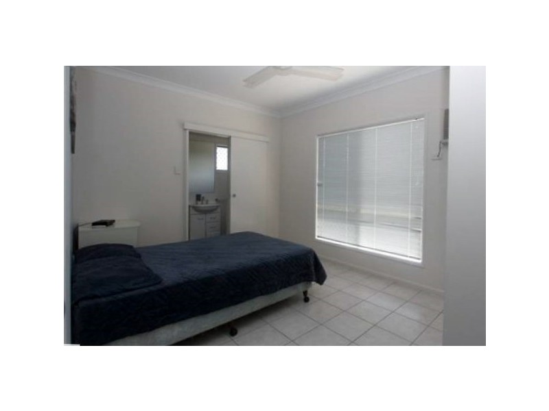 8 TURNBERRY COURT, Balgal Beach QLD 4816