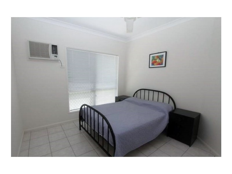 8 TURNBERRY COURT, Balgal Beach QLD 4816