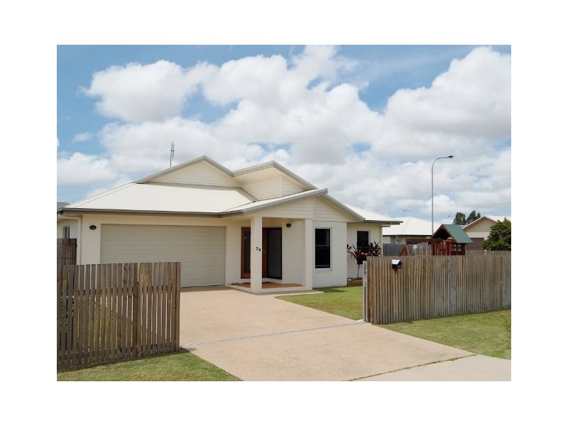 29 STEPHANIE STREET, Rasmussen QLD 4815