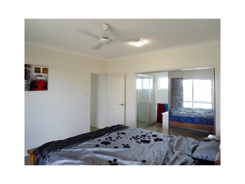 29 STEPHANIE STREET, Rasmussen QLD 4815