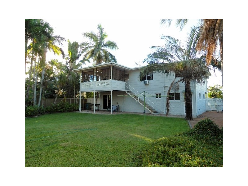 8 LONSDALE STREET, Gulliver QLD 4812