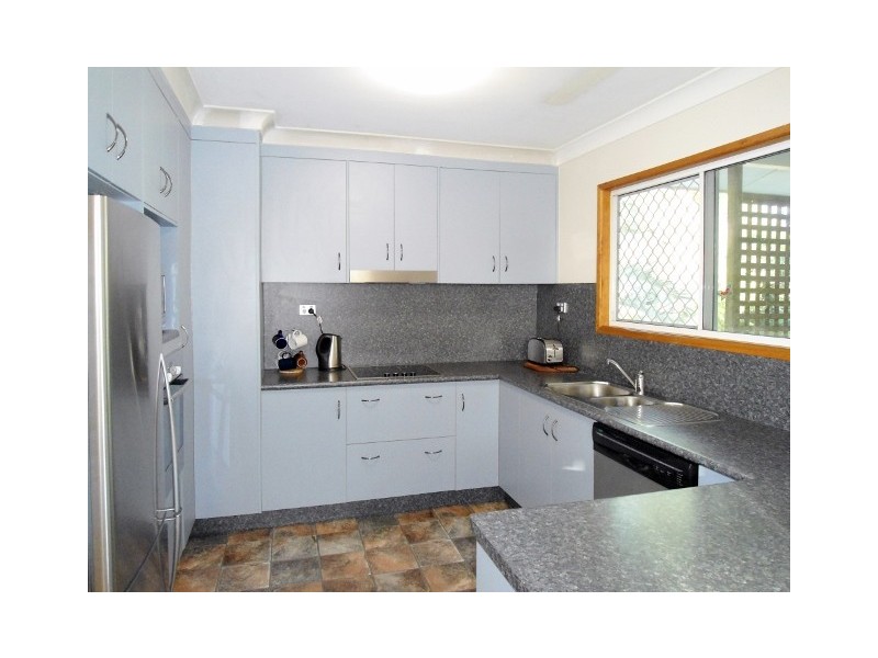 8 LONSDALE STREET, Gulliver QLD 4812