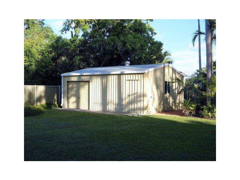 8 LONSDALE STREET, Gulliver QLD 4812