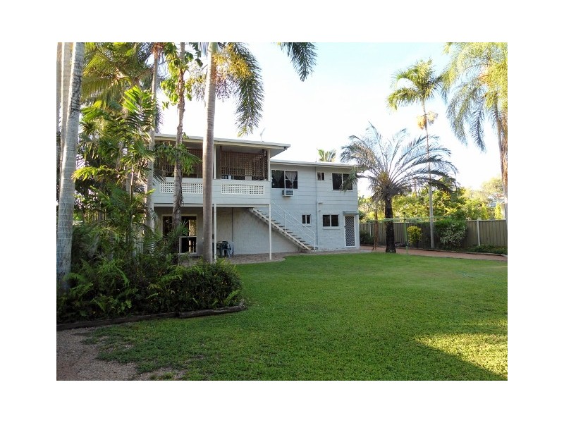 8 LONSDALE STREET, Gulliver QLD 4812