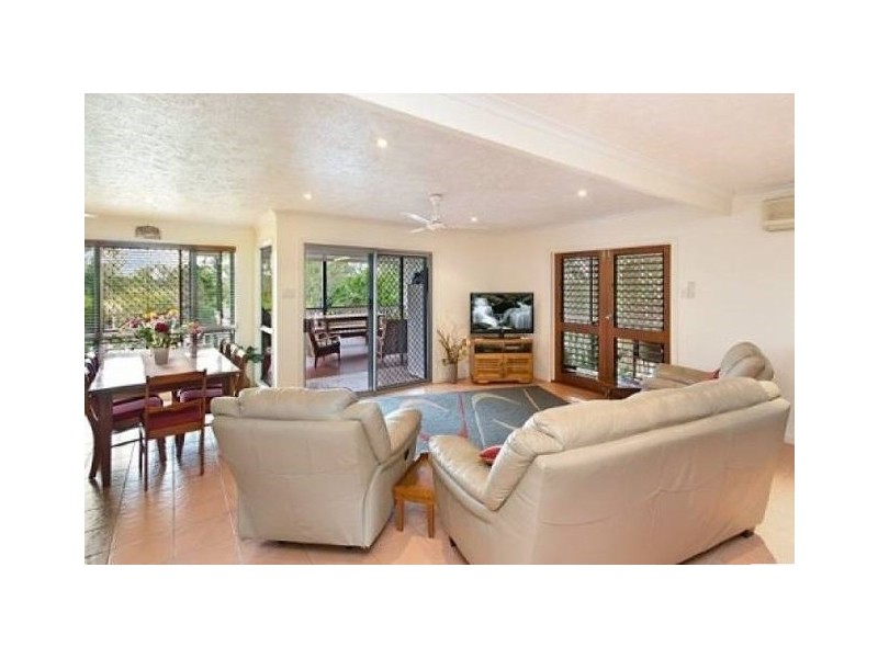 6 JARRAH COURT, Cranbrook QLD 4814