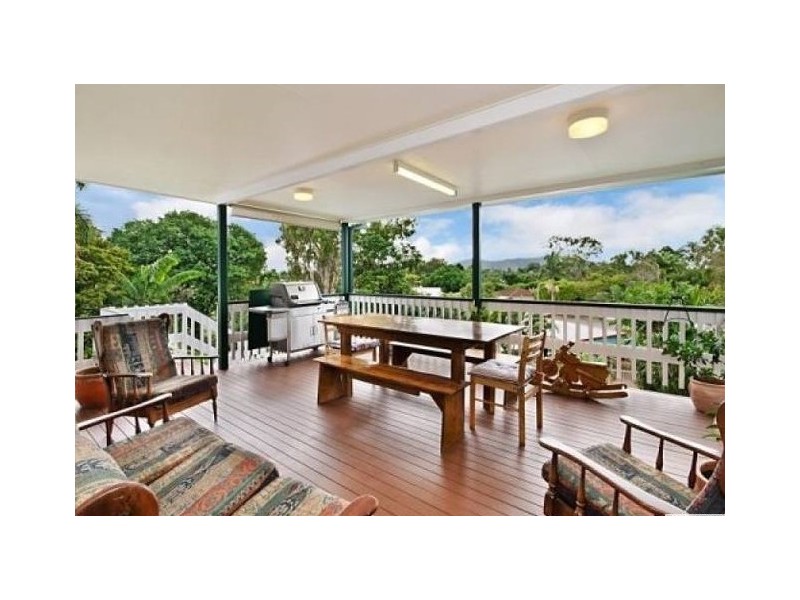 6 JARRAH COURT, Cranbrook QLD 4814