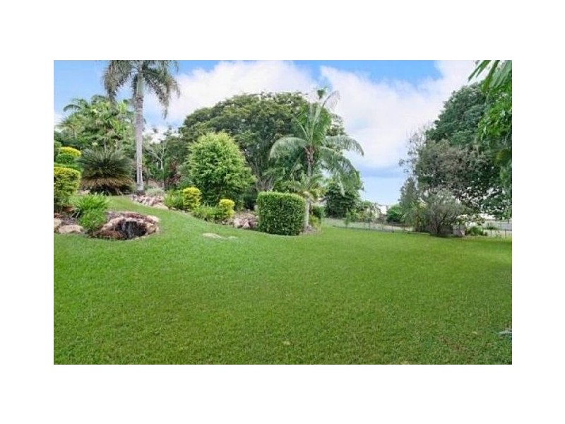 6 JARRAH COURT, Cranbrook QLD 4814