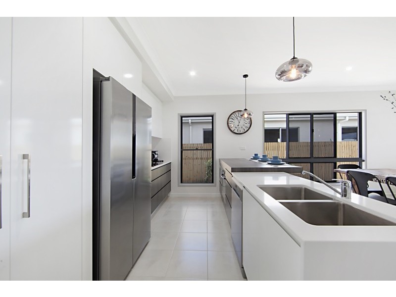 Shaw QLD 4818