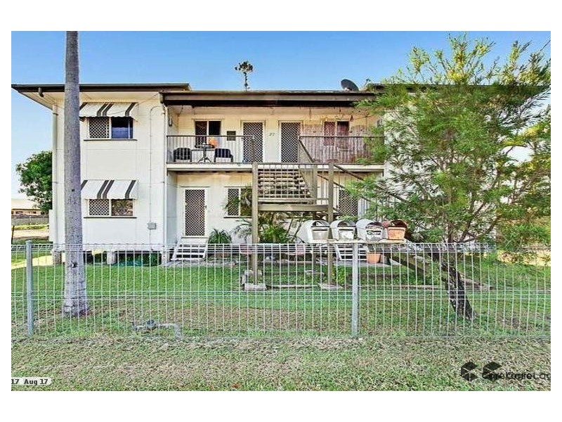 22 PERCY STREET, West End QLD 4810