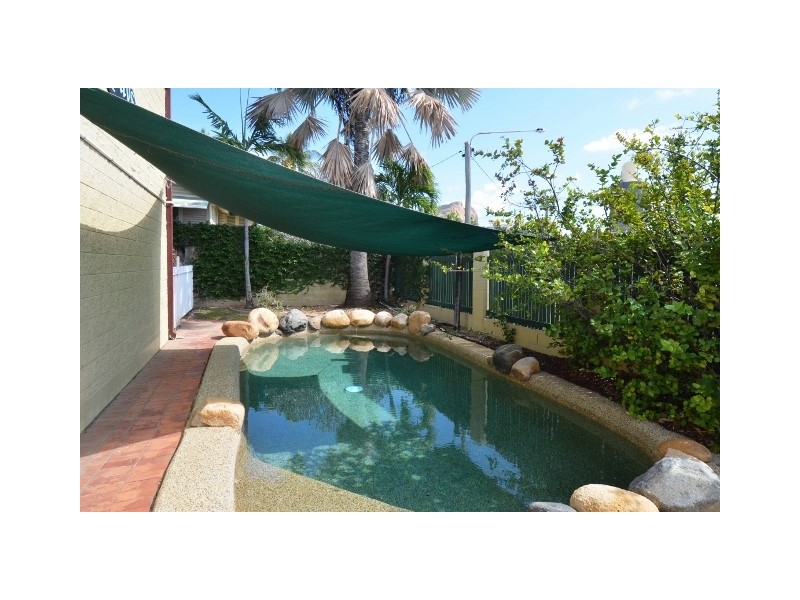 4/7-13 McIlwraith Street, South Townsville QLD 4810