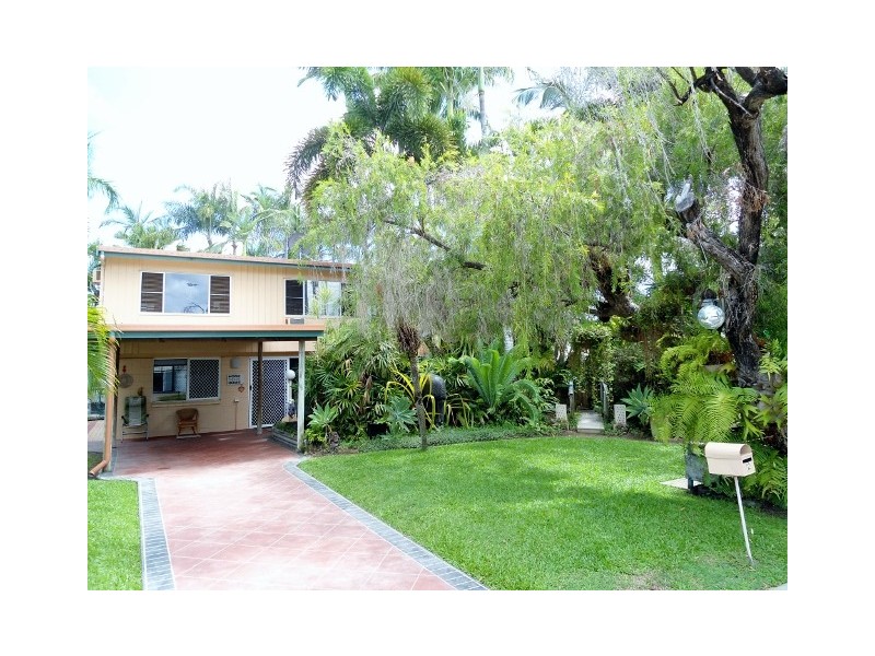 2 YANDA COURT, Mount Louisa QLD 4814