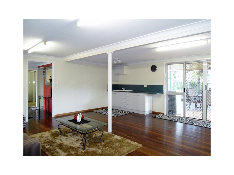 2 YANDA COURT, Mount Louisa QLD 4814