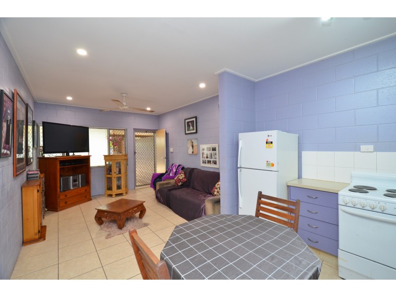 5/17 CRAUFORD STREET, West End QLD 4810