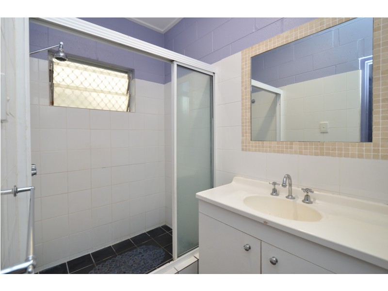 5/17 CRAUFORD STREET, West End QLD 4810