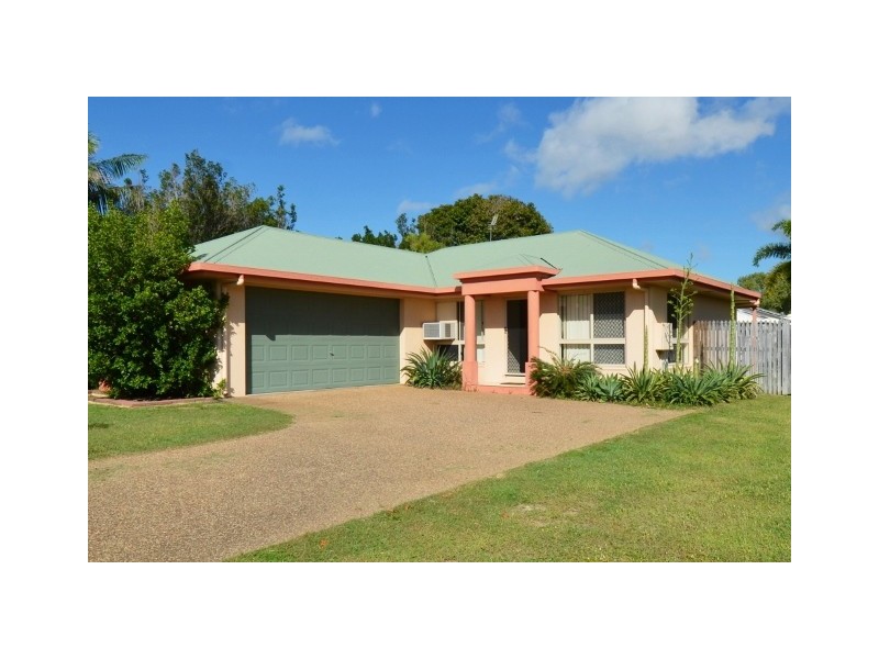 9 CRESTBROOK DRIVE, Mount Louisa QLD 4814