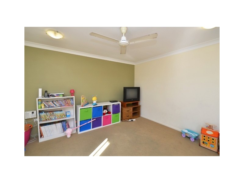 9 CRESTBROOK DRIVE, Mount Louisa QLD 4814