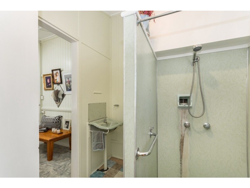 11 O’Connor Street, Rosslea QLD 4812