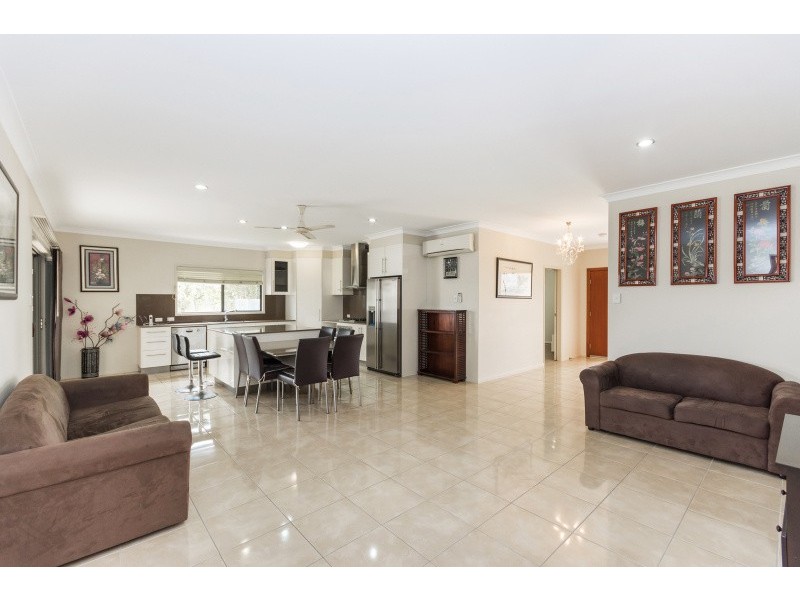 16 BROADWATER TERRACE, Idalia QLD 4811