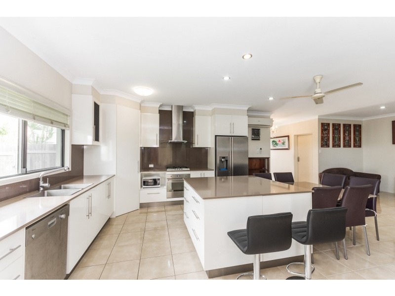 16 BROADWATER TERRACE, Idalia QLD 4811