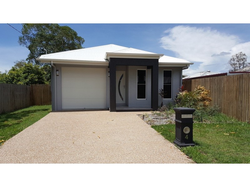 4 GROSVENOR STREET, Currajong QLD 4812