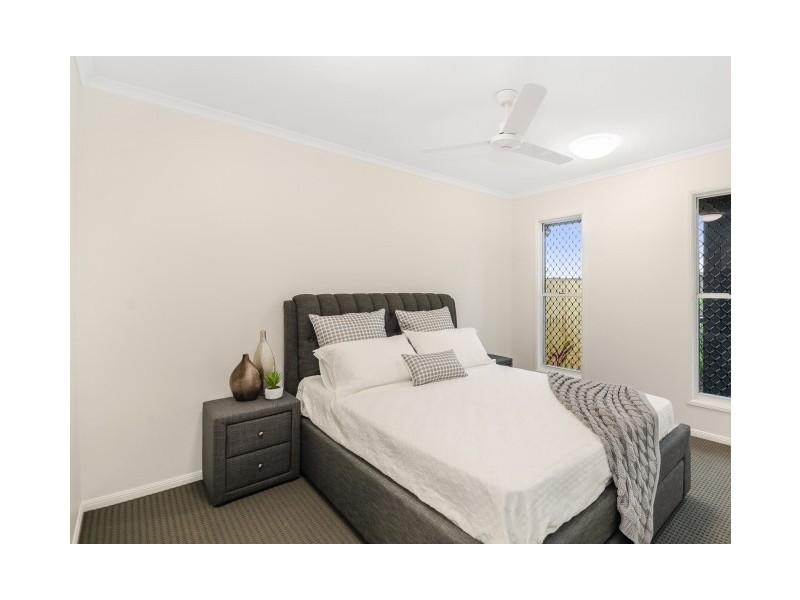 4 GROSVENOR STREET, Currajong QLD 4812