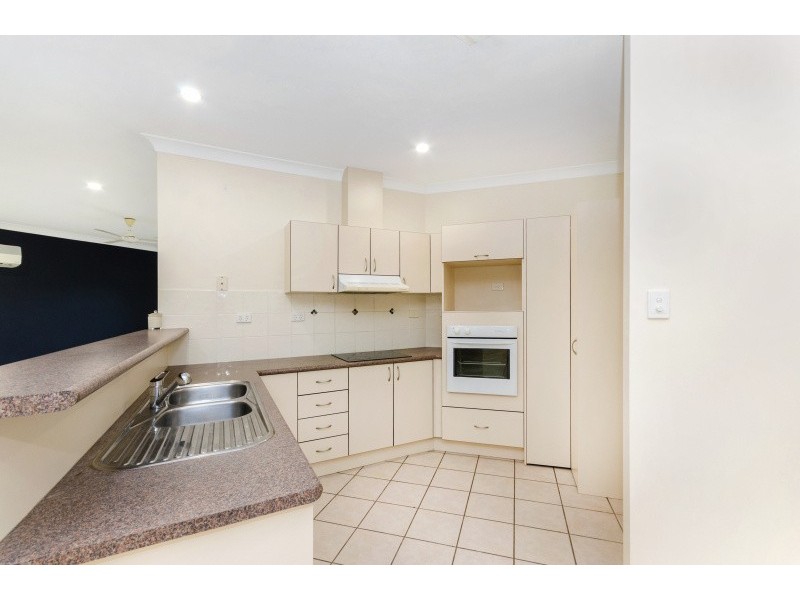 17 RIVERBEND DRIVE, Douglas QLD 4814