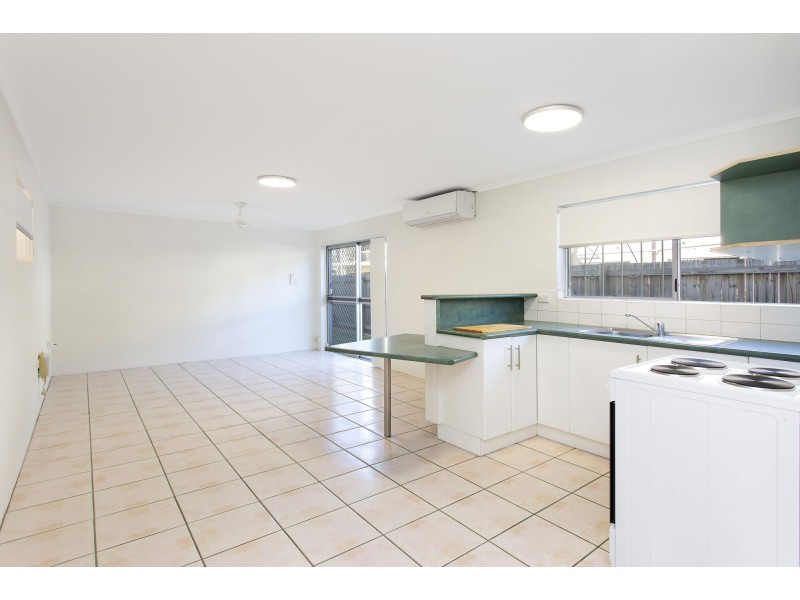2/10 ETHEL STREET, Hyde Park QLD 4812