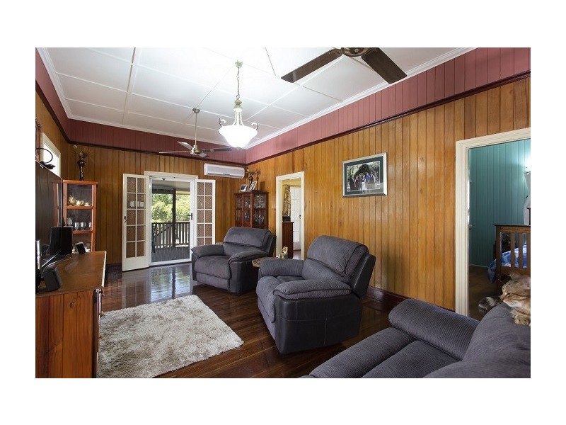 9 BRISBANE DRIVE, Jensen QLD 4818