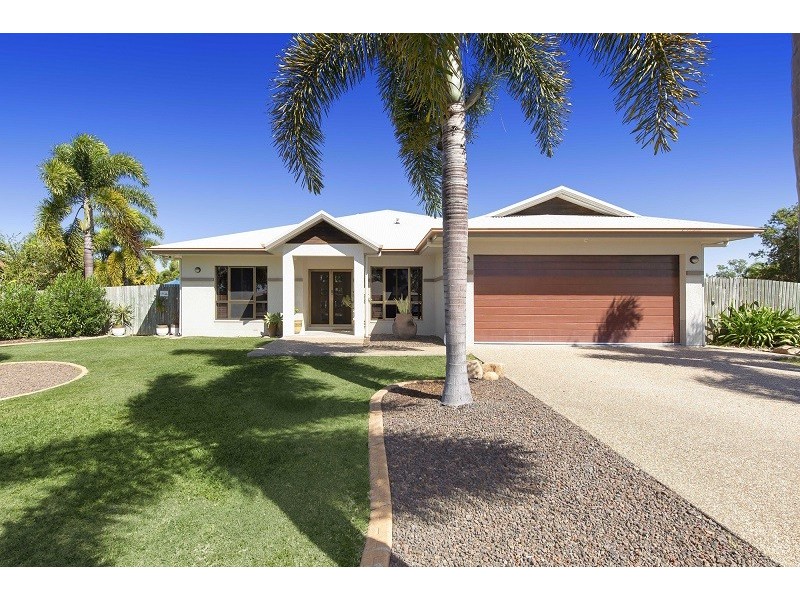 17 COWBOY COURT, Kelso QLD 4815