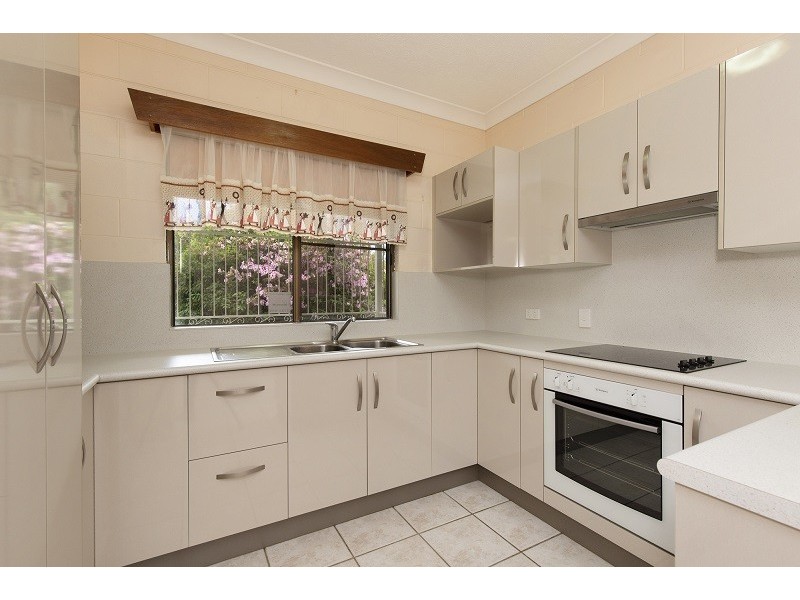 1/30 HAMMETT STREET, Currajong QLD 4812