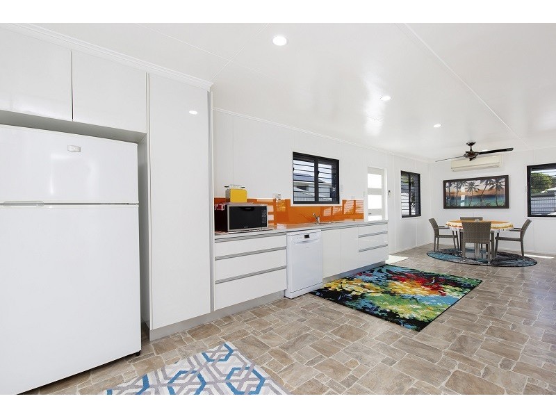 8 O’CONNOR STREET, Rosslea QLD 4812