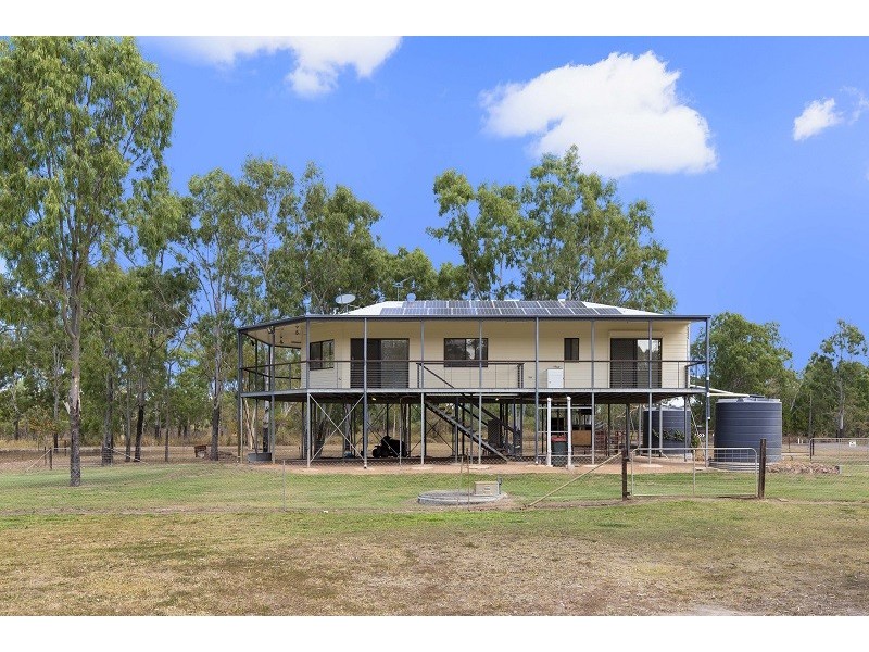 8 MACONACHIES ROAD, Majors Creek QLD 4816