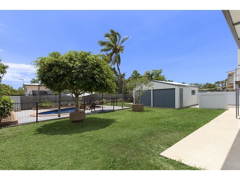 109 ALBERT STREET, Cranbrook QLD 4814