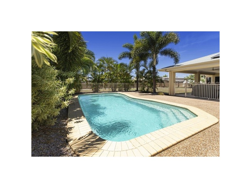 17 BRONCO COURT, Kelso QLD 4815
