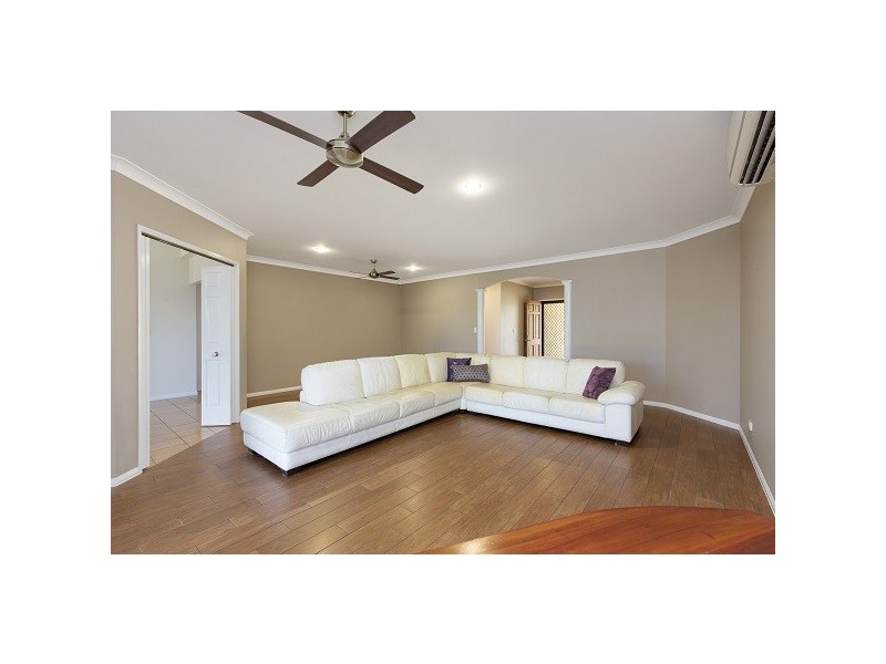 17 BRONCO COURT, Kelso QLD 4815