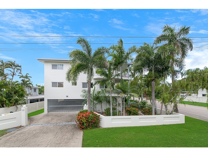 25 LINDSAY STREET, Rosslea QLD 4812