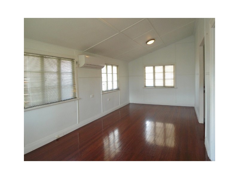 18 MEENAN STREET, Garbutt QLD 4814