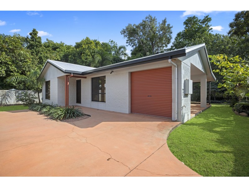 10 LEIGH STREET, West End QLD 4810