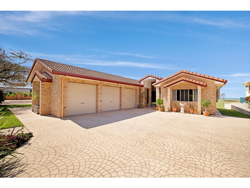 32 WILLOW STREET, Forrest Beach QLD 4850