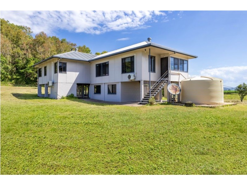 25 Lions Lookout Road, Blackrock QLD 4850