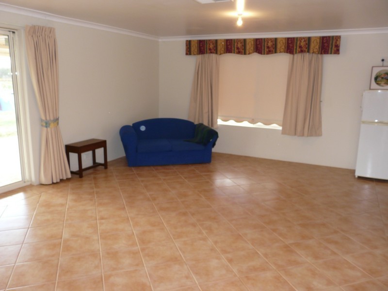 115 reservoir rd, Orange Grove WA 6109
