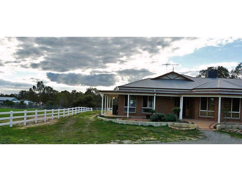 115 reservoir rd, Orange Grove WA 6109