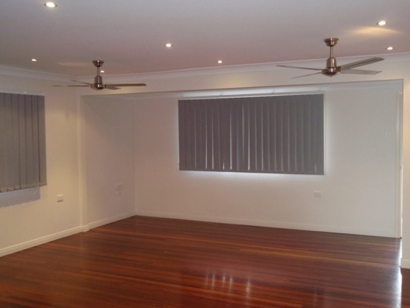 6 Hamilton street, Moura QLD 4718