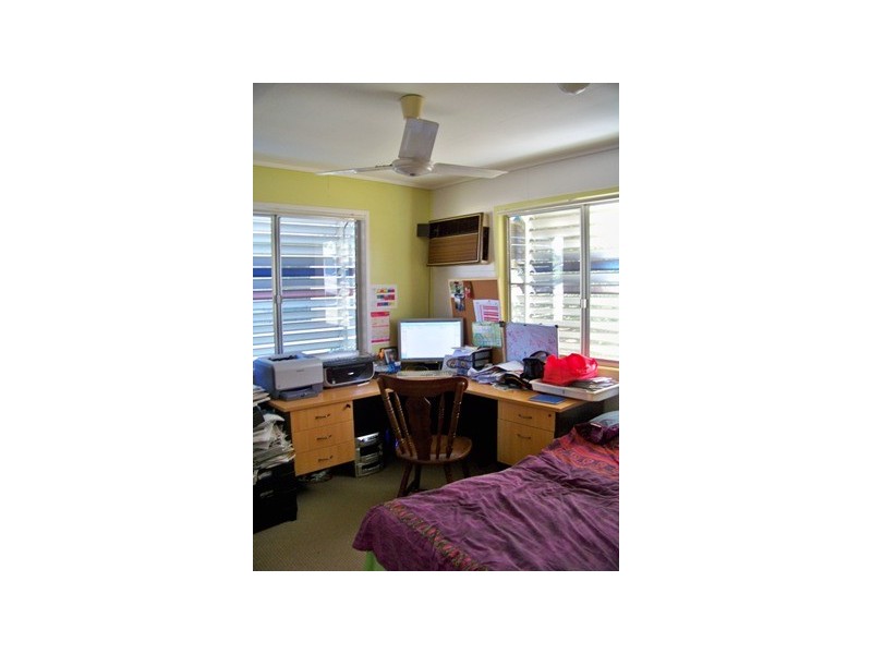 66 Nobbs Street, Moura QLD 4718