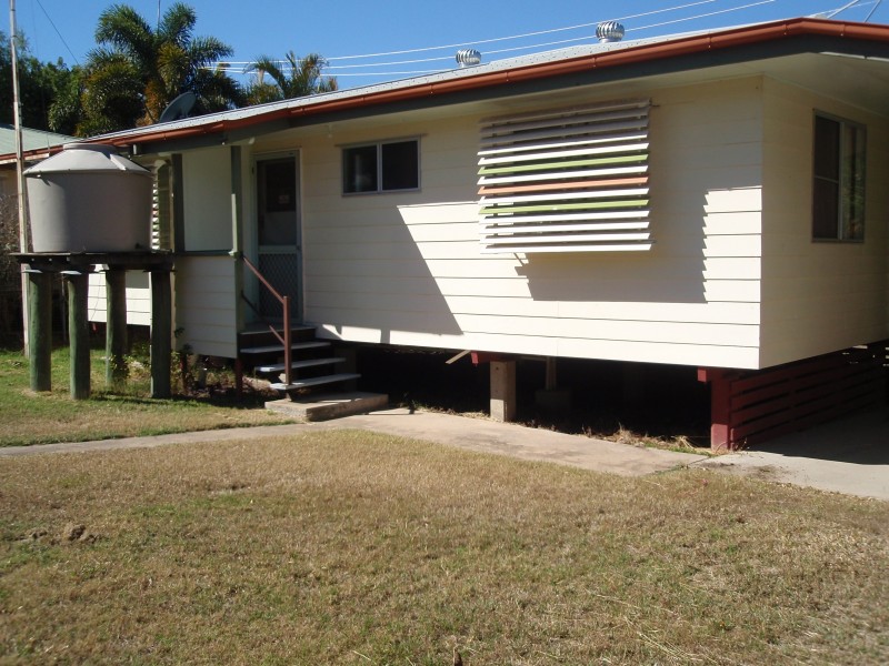 90 Nobbs St, Moura QLD 4718